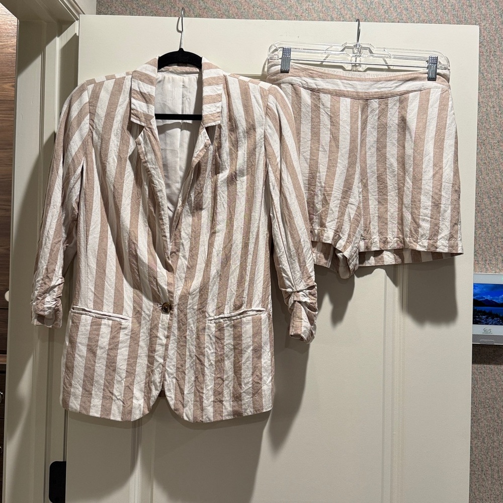Striped linen blazer and short suit